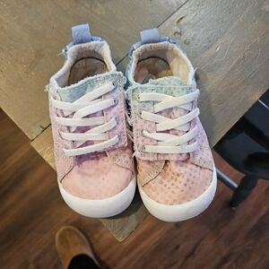 Toddler size 8 Bayshore Roxy shoes